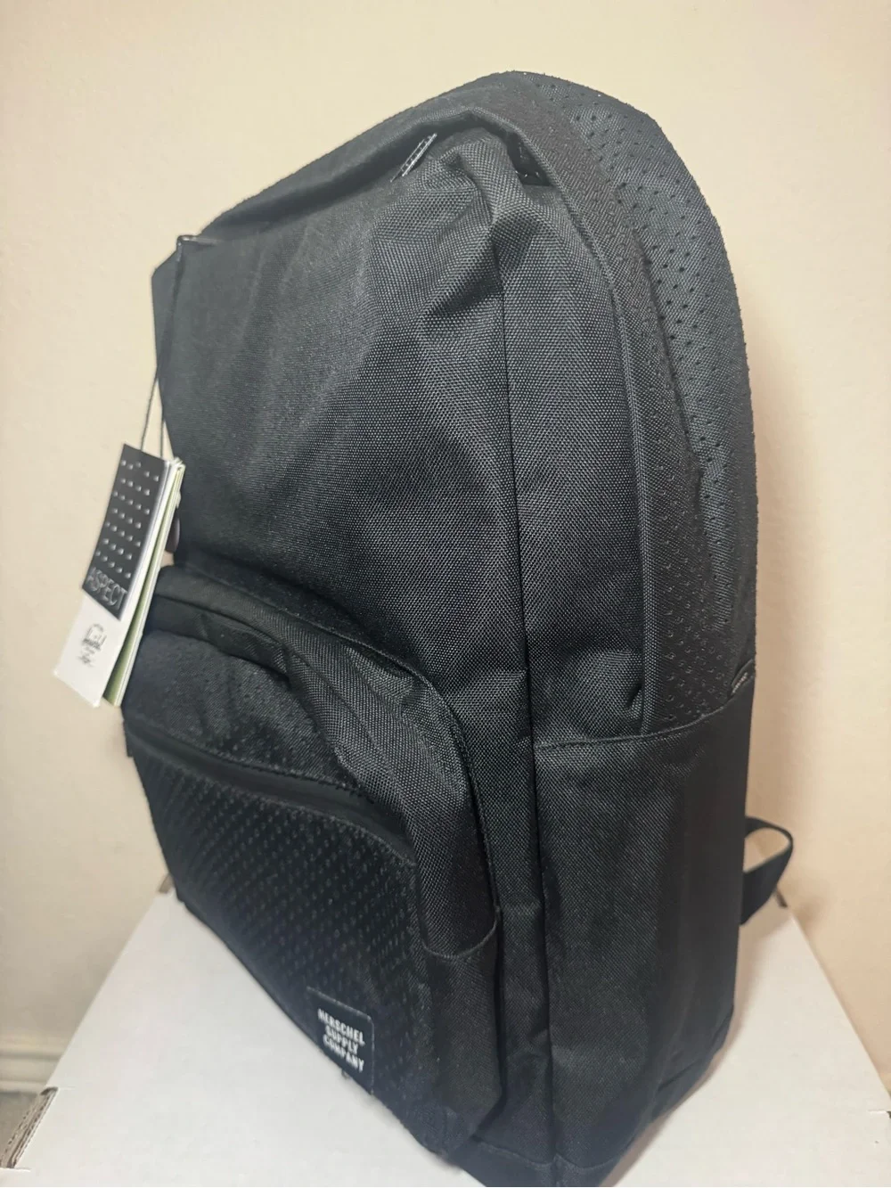 Herschel Pop Quiz Aspect Black Men's Backpack 22L